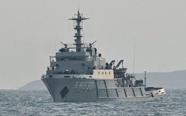 Tensiuni crescute în strâmtoarea Taiwan: China desfășoară exerciții militare majore China a anunțat luni mobilizarea unităților sale armate, inclusiv armată, marină și aeronautică, în jurul insulei Taiwan, pentru a desfășura „exerciții militare majore”