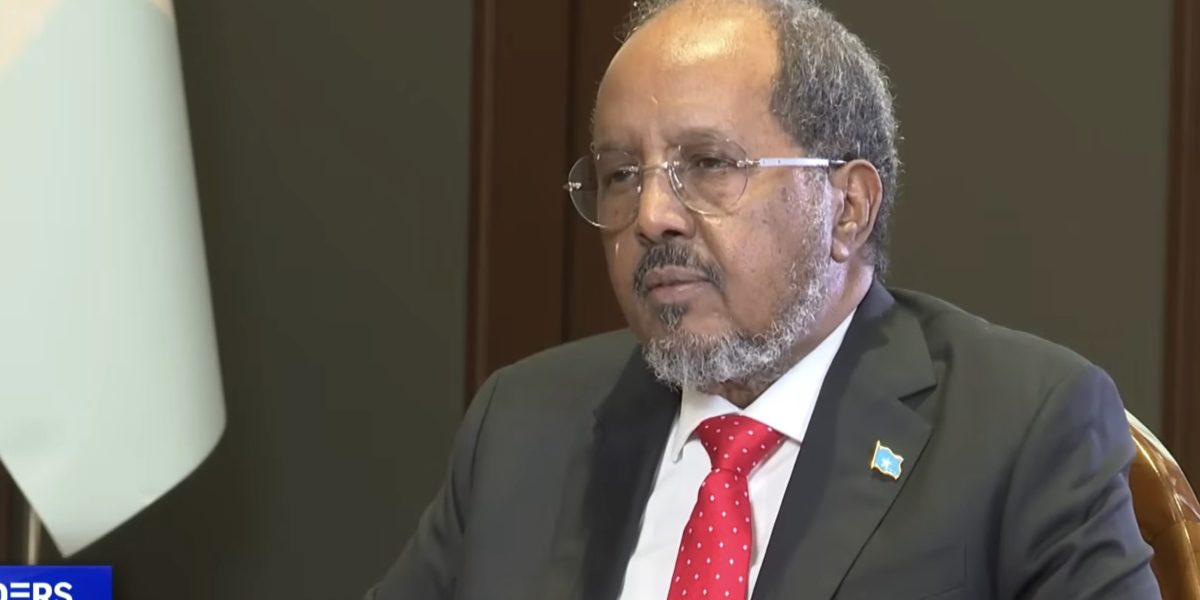 Președintele somalez Hassan Sheikh Mohamud va întreprinde marți o vizită oficială în Turcia, într-un moment tensionat pentru regiune, imediat după recunoașterea Somalilandului de către Israel