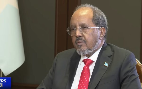 Președintele somalez Hassan Sheikh Mohamud va întreprinde marți o vizită oficială în Turcia, într-un moment tensionat pentru regiune, imediat după recunoașterea Somalilandului de către Israel