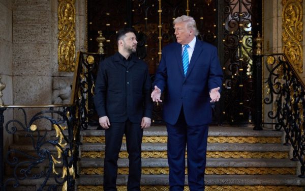 Zelenski surprins de declarațiile lui Trump despre Rusia: „Sună puțin ciudat” Președintele ucrainean Volodimir Zelenski a fost luat prin surprindere de afirmațiile lui Donald Trump referitoare la intențiile Rusiei pentru Ucraina, în cadrul unei conferințe de presă desfășurate la Mar-a-Lago