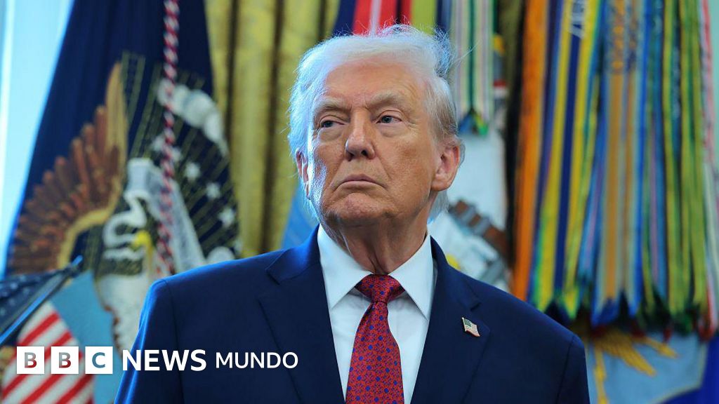 Trump anunță distrugerea unei instalații de droguri în Venezuela, fără confirmări oficiale Președintele Statelor Unite, Donald Trump, a declarat că, săptămâna trecută, țara sa a distrus o instalație de producție de droguri în Venezuela, într-o acțiune care ar putea reprezenta prima intervenție terestră americană în Venezuela după începerea campaniei militare din Caraibe