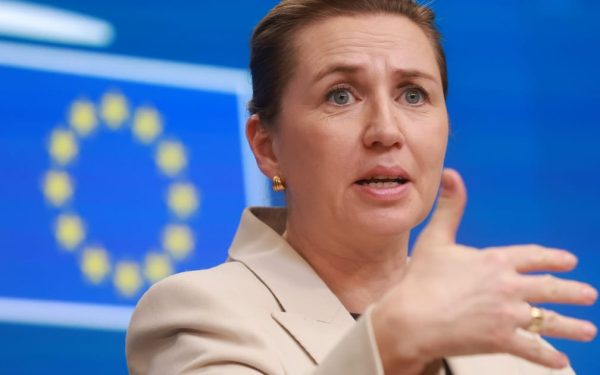 Trump, interesat de anexarea Groenlandei: tensiuni internaționale în creștere Președintele american Donald Trump a exprimat dorința de a integra Groenlanda, o insulă bogată în resurse minerale, în teritoriul Statelor Unite, considerând acest pas o necesitate strategică