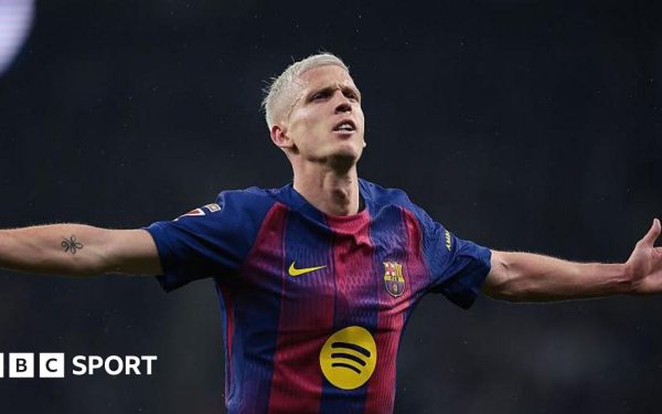 Barcelona se distanțează în fruntea La Liga FC Barcelona a obținut o victorie crucială în derby-ul catalan, învingând-o pe Espanyol cu 2-0, consolidându-și astfel poziția de lider la șapte puncte în fața rivalei Real Madrid