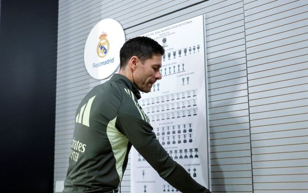Xabi Alonso părăsește Real Madrid: O despărțire în termeni amicali Real Madrid a anunțat oficial încheierea colaborării cu antrenorul Xabi Alonso, o decizie luată de comun acord între tehnician și club