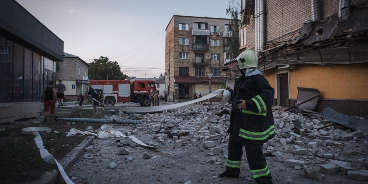 Tensiuni sporite în Ucraina: Kiev și Harkov, ținte ale noului val de atacuri rusești în timpul nopții Noaptea trecută, cele mai mari orașe ale Ucrainei, Kiev și Harkov, au fost din nou agitate de atacuri cu rachete și bombardamente lansate dinspre Rusia