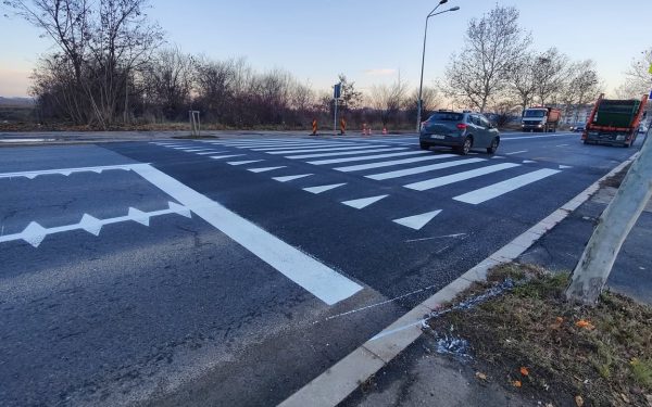 Primăria Sectorului 3 anulează planurile anterioare de supraînălțare a peste 1.700 de treceri de pietoni Decizie-surpriză în Sectorul 3: după aproape un an de la hotărârile inițiale, administrația locală intenționează să renunțe la majoritatea proiectelor de supraînălțare a trecerilor de pietoni, modificând radical planurile anunțate anterior