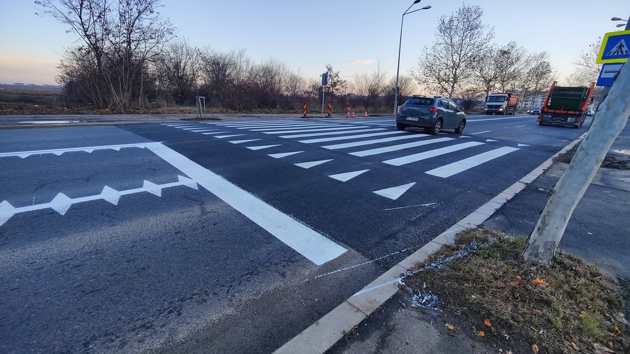 Primăria Sectorului 3 anulează planurile anterioare de supraînălțare a peste 1.700 de treceri de pietoni Decizie-surpriză în Sectorul 3: după aproape un an de la hotărârile inițiale, administrația locală intenționează să renunțe la majoritatea proiectelor de supraînălțare a trecerilor de pietoni, modificând radical planurile anunțate anterior