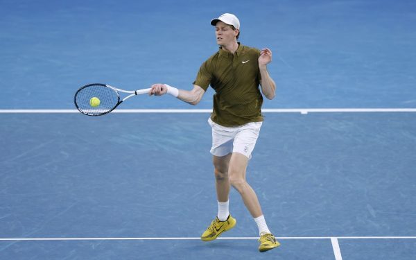 Djokovic și Sinner se înfruntă în semifinalele Australian Open 2026 Rod Laver Arena din Melbourne va găzdui astăzi, 30 ianuarie 2026, a doua semifinală a Australian Open, unde sârbul Novak Djokovic se va confrunta cu italianul Jannik Sinner