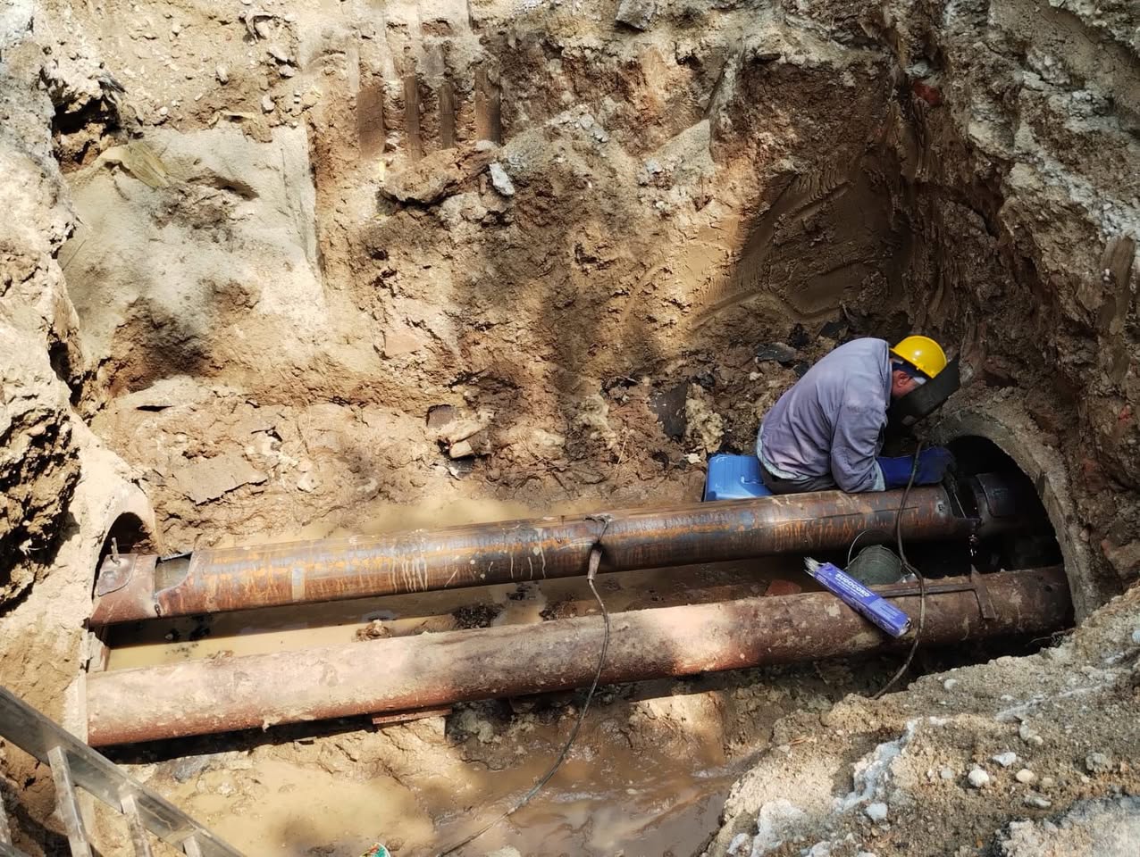 Primăria Capitalei se află din nou în vizorul unei sandvișări financiare, după ce s-au acumulat datorii uriașe către Compania Municipală Termoenergetica București (CMTEB)