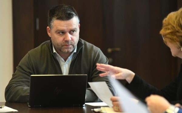 Primarul general al Bucureștiului, Ciprian Ciucu, a anunțat recent că principalele sale priorități în mandatul actual vor fi reformarea și redresarea sistemului de termoficare al capitalei, aflat în criză profundă