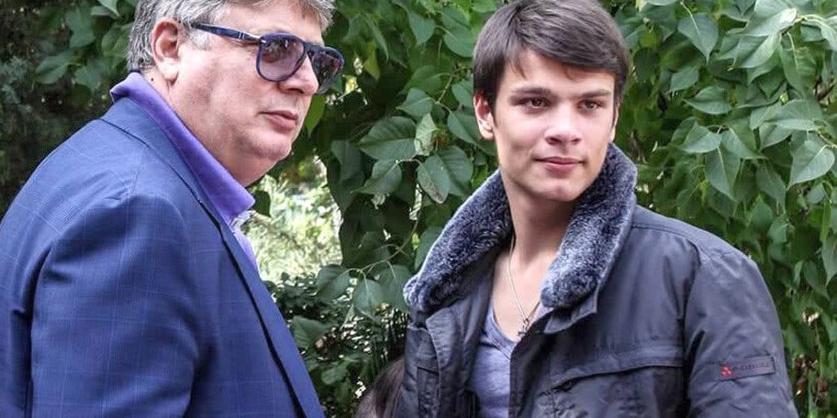 „Confesiunile unui vedetă: La 13 ani, aveam bodyguarzi și petreceri”