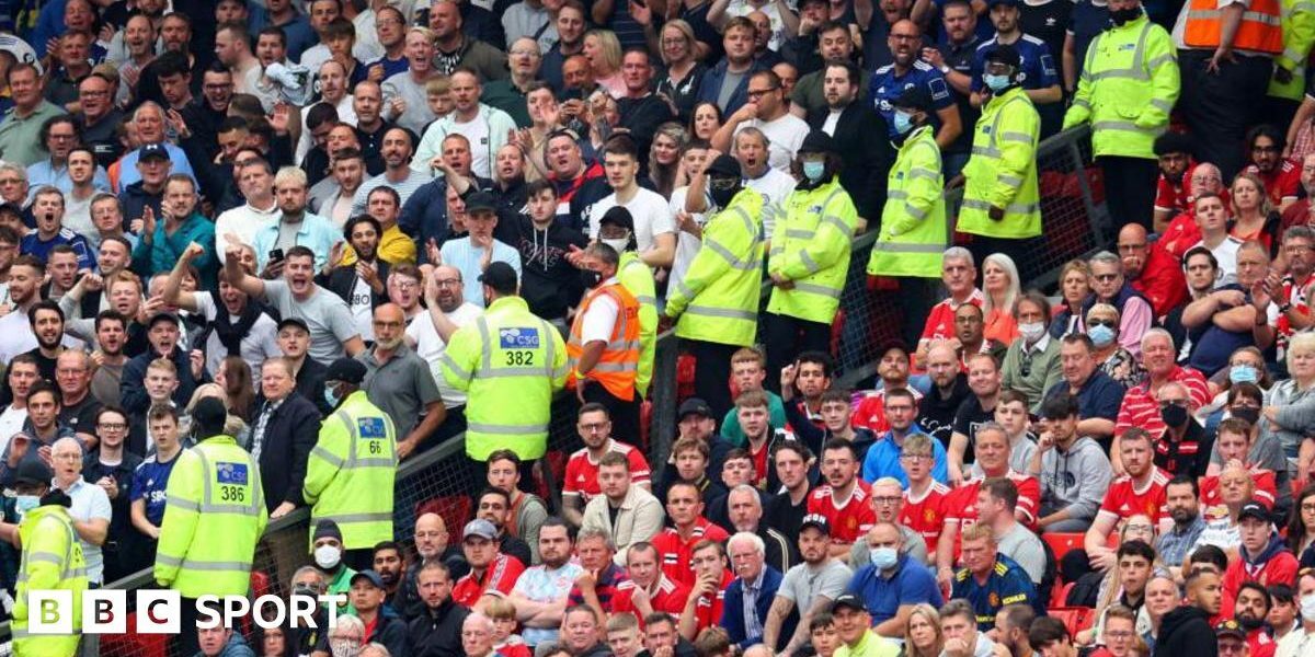Războiul dintre Leeds și Manchester United: O rivalitate cu rădăcini adânci Leeds United se pregătește să întâmpine Manchester United în cadrul unui meci crucial al Premier League, iar atmosfera la Elland Road promite a fi electrizantă