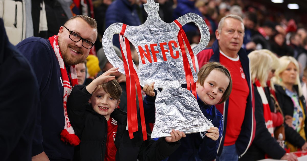 Nottingham Forest se pregătește pentru duelul cu Wrexham în FA Cup Nottingham Forest se va confrunta cu Wrexham în runda a treia a FA Cup, vineri seara, într-un meci care promite să fie unul tensionat, mai ales în contextul condițiilor meteorologice nefavorabile