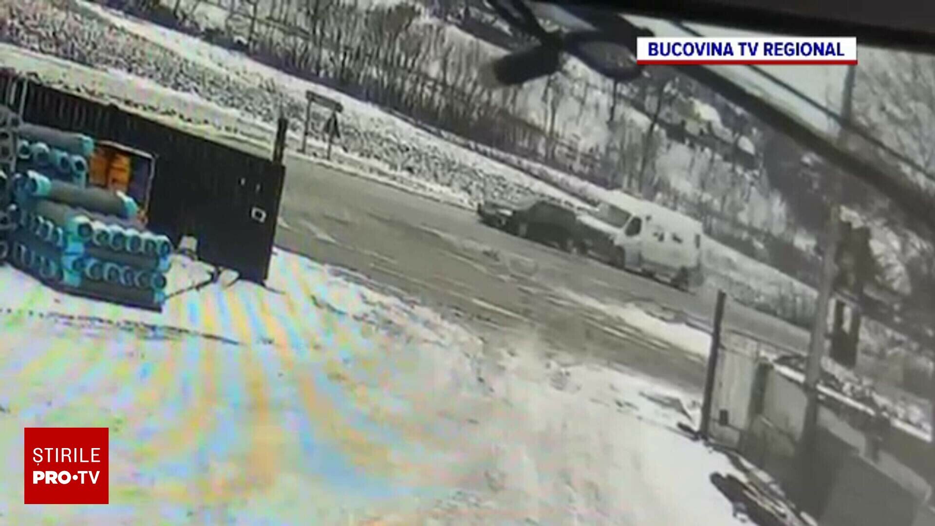 Accident rutier grav pe Drumul European 85: Doi răniți, inclusiv un bărbat de 34 de ani Un accident rutier grav a avut loc pe Drumul European 85, în județul Suceava, în urma căruia doi bărbați au fost răniți