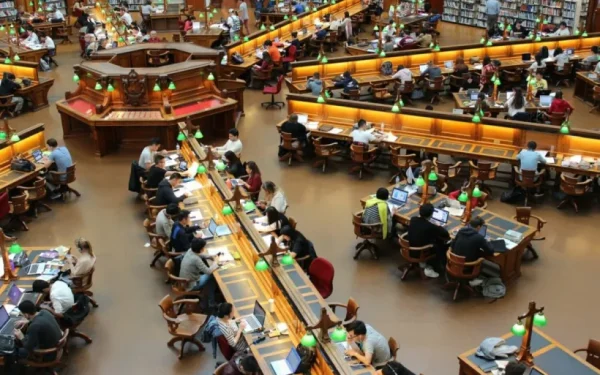 Universitățile românești, deși continuă să se afirme pe scena internațională, își păstrează pozițiile modeste în cel mai recent clasament global dedicat especializărilor universitare, Times Higher Education Rankings by Subject 2026