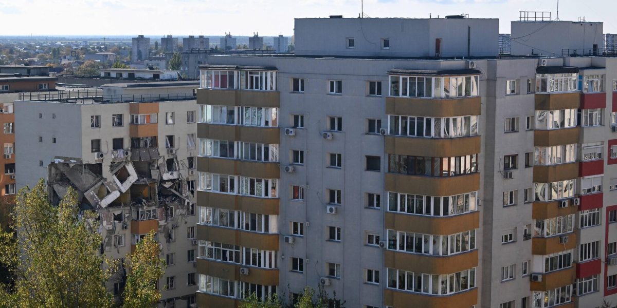 Rețele Electrice, companie responsabilă cu distribuția energiei electrice în zona Sectorului 5 din București, se află în centrul unui scandal grav după explozia devastatoare din cartierul Rahova, care a avut loc în dimineața zilei de 17 octombrie 2025