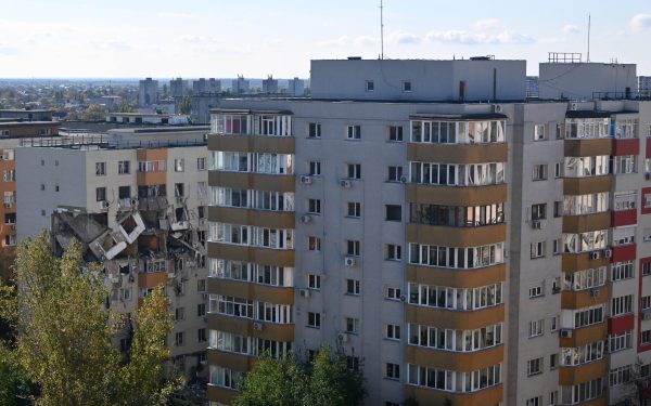 Rețele Electrice, companie responsabilă cu distribuția energiei electrice în zona Sectorului 5 din București, se află în centrul unui scandal grav după explozia devastatoare din cartierul Rahova, care a avut loc în dimineața zilei de 17 octombrie 2025