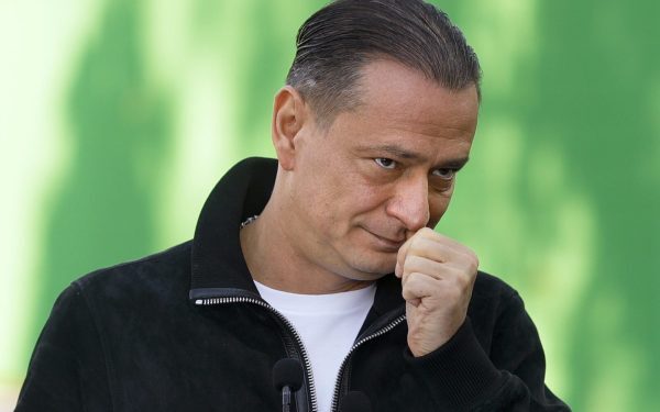 Primăria Sectorului 4 începe 2026 cu un paradox financiar: bani necheltuiți și împrumuturi record Anul 2026 a adus Sectorul 4, unul dintre cele mai dinamice sectoare ale Capitalei, într-o situație financiară paradoxală: pe de o parte, administrația raportând un excedent bugetar de aproape 10 milioane de lei, iar pe de altă parte, pregătindu-se să contracteze noi credite pentru a acoperi cheltuieli majore