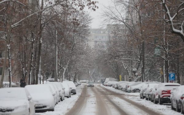 Cod galben de ger în București, până marți dimineață