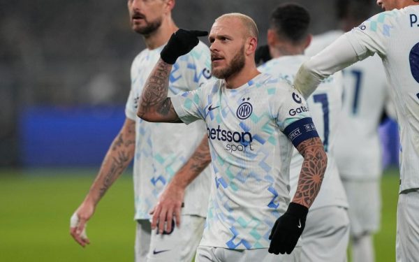 Inter sparge gheața la Dortmund: 2-0 prin Dimarco și Diouf