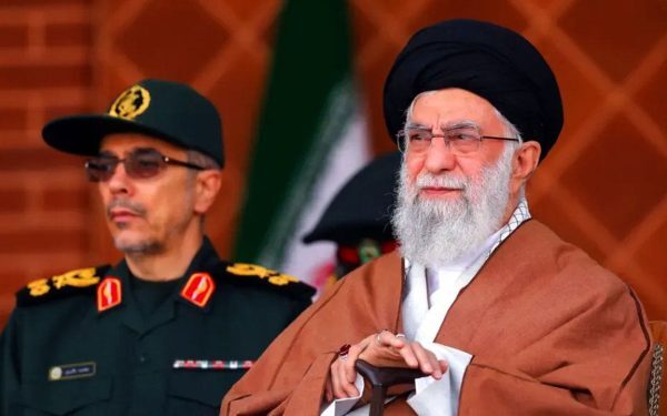 Iran a închis spațiul aerian: Tensiuni în creștere în regiune Iran a emis miercuri seară un mesaj urgent pentru aviație, anunțând închiderea spațiului aerian pentru toate zborurile, cu excepția celor internaționale care dispun de aprobat din partea autorităților