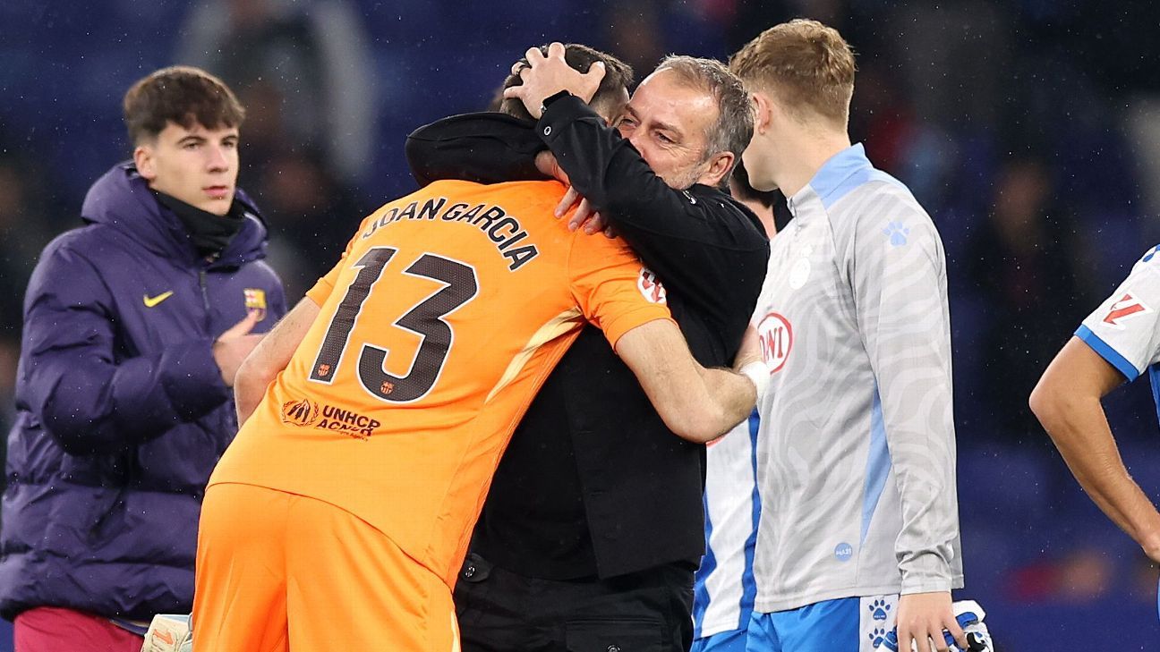 Barcelona obține victoria în fața Espanyol, grație unui Joan Garcia de excepție Barcelona a învins Espanyol cu 2-0, consolidându-și poziția de lider în LaLiga, dar nu fără momente de intensitate pe terenul RCDE Stadium