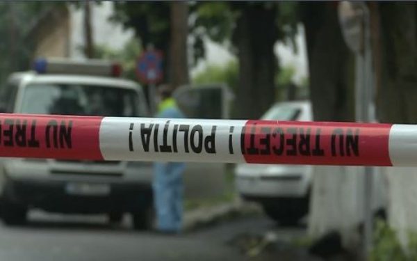 Un băiat de 15 ani găsit mort în Timiș: Crimă șocantă printre adolescenți Un adolescent de 15 ani din județul Timiș a fost descoperit fără viață, după ce a fost dat dispărut de familie
