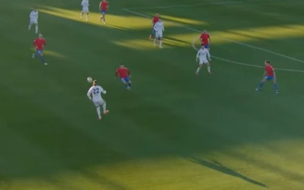 FCSB, înfrântă de Beșiktaș în amicalul din Antalya FCSB a pierdut cu 1-2 partida amicală disputată împotriva echipei turce Beșiktaș, pe terenul 1 al Complexului Gloria Sports Arena din Antalya