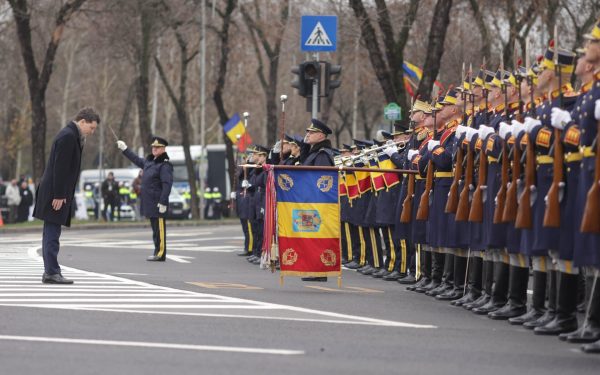 Președintele Nicușor Dan participă la festivitățile de Ziua Unirii Principatelor Române în Moldova Președintele României, Nicușor Dan, a ales să marcheze simbolic începutul anului centenarului Marii Uniri prin prezența sa la evenimentele comemorative dedicate Zilei Unirii Principatelor Române, desfășurate sâmbătă în principalele orașe din Moldova: Focșani și Iași