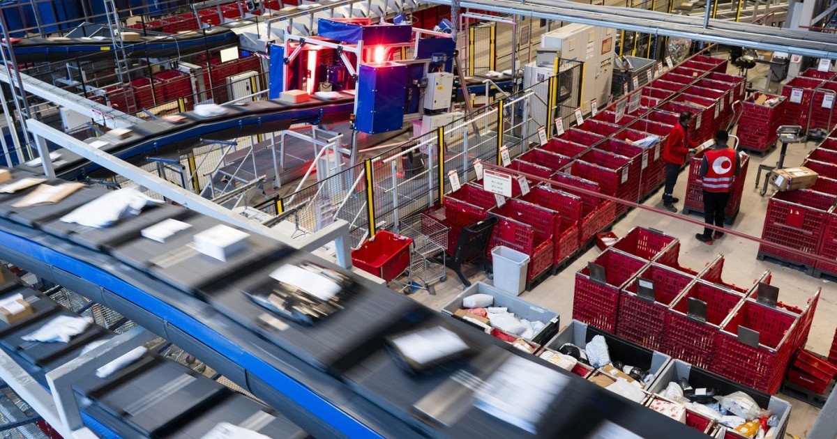 Armata Norvegiei anunță rechiziționări pentru a se pregăti de război Mii de proprietari din Norvegia vor primi, în zilele următoare, notificări oficiale de la armata țării, avertizându-i că imobilele și bunurile lor ar putea fi rechiziționate în cazul apariției unui conflict armat