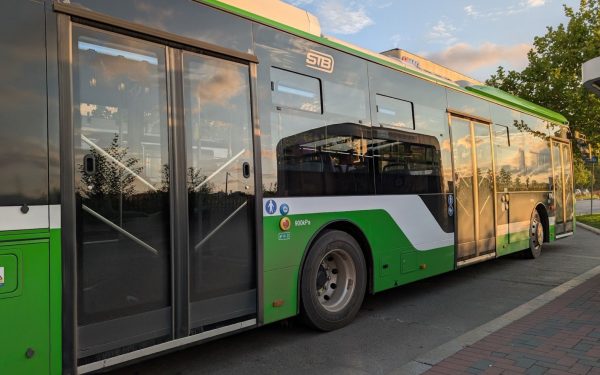 Consilierii generali ai Capitalei se reunesc astăzi pentru a discuta măsuri ce pot schimba radical modul în care bucureștenii circulă în oraș Joi, începând cu ora 10:00, Consiliul General al Municipiului București se va întruni în ședință pentru a dezbate o serie de proiecte cu impact direct asupra vieții locuitorilor