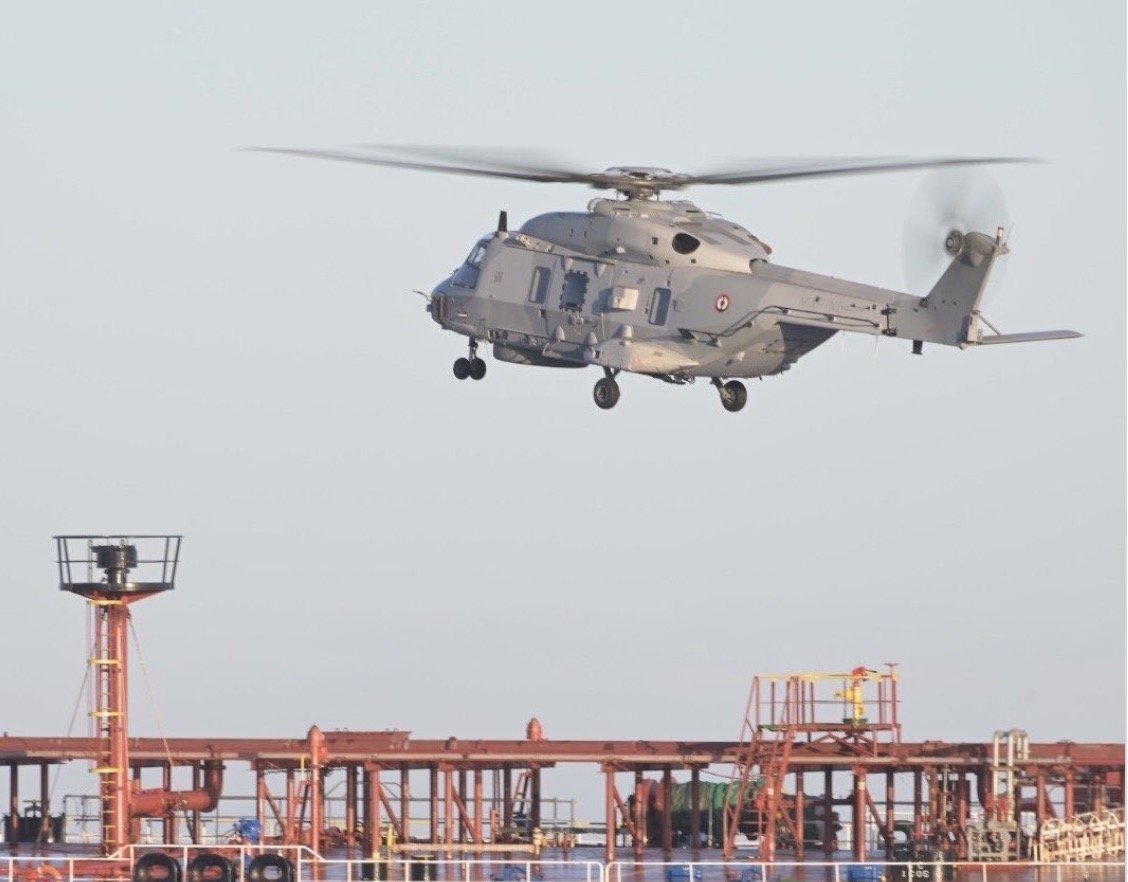 Marina franceză interceptază un petrolier suspect din Rusia în Marea Mediterană, într-un nou pas în războiul economic european Marina franceză a reținut joi dimineață un petrolier cu origine din Rusia, într-un eveniment care reflectă tensiunile crescute între Uniunea Europeană și Rusia, pe fondul sancțiunilor impuse Moscovei de Occident