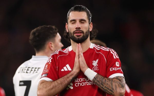 Șoc la Liverpool: Szoboszlai greșește, Barnsley se bucură de golul trei!