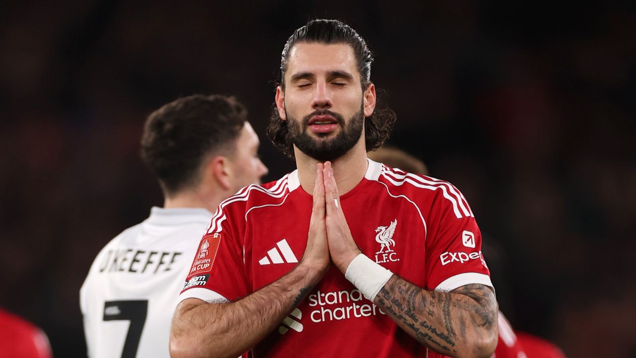 Șoc la Liverpool: Szoboszlai greșește, Barnsley se bucură de golul trei!