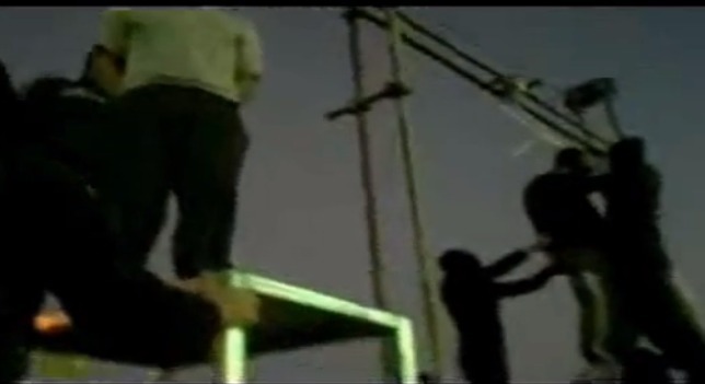 Spanzurare-Iran.jpg - FluxNational