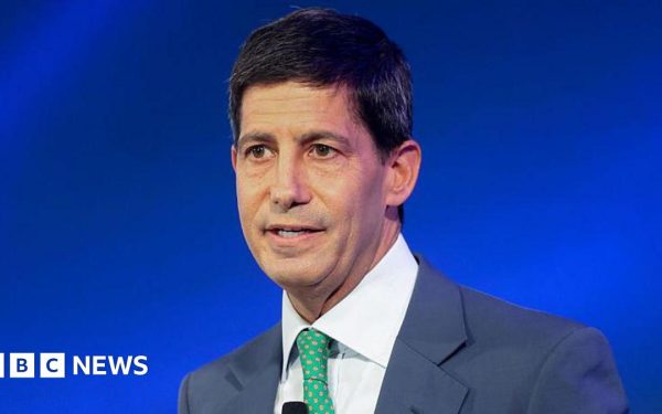 Kevin Warsh: Candidatul care îmbină pretențiile președintelui și ale investitorilor Kevin Warsh, fost membru al Federal Reserve și veteran al Wall Street-ului, are șansa să ocupe un loc de frunte în conducerea politicii economice globale