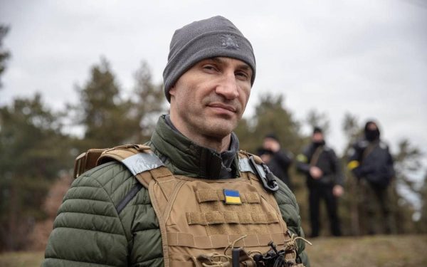 Kievul se confruntă cu o criză umanitară acută, într-un context de conflict armat prelungit, iar populația civilă plătește prețul pe măsură