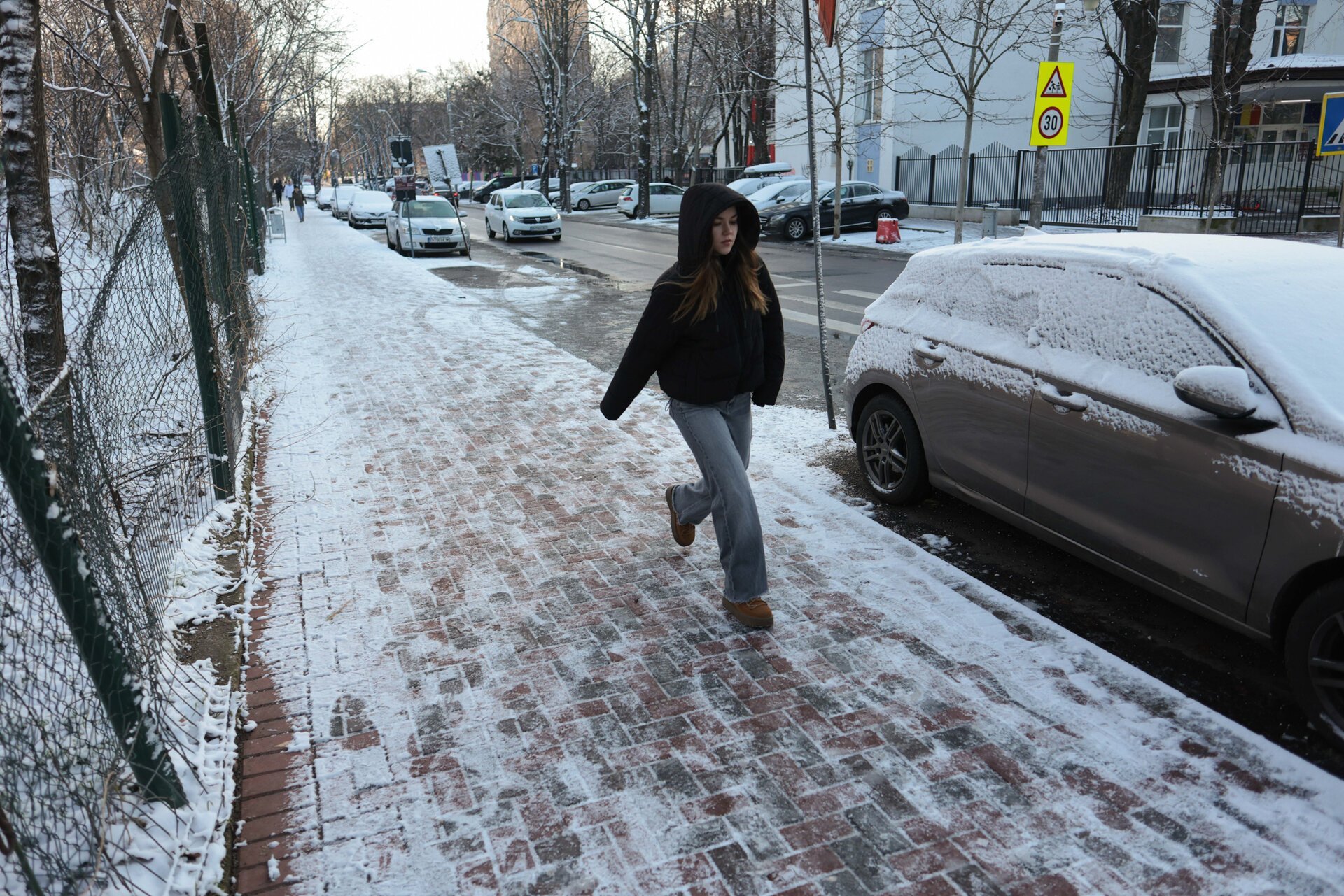 Vremea se îmblânzește: Meteorologii prevăd sfârșitul gerului!