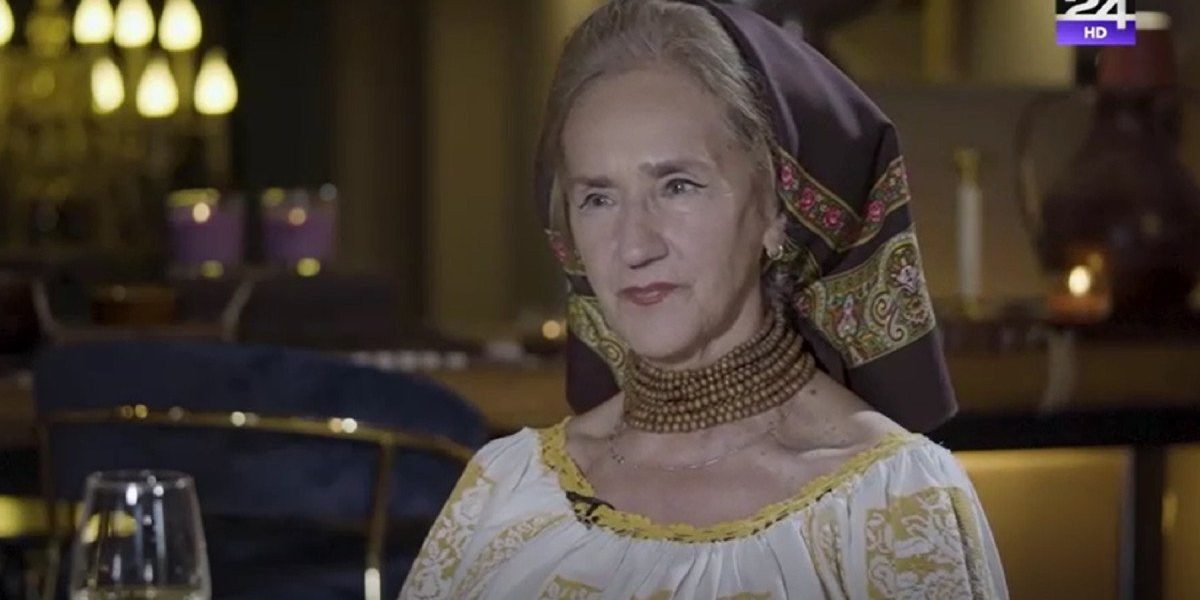 Sofia Vicoveanca, internată de urgență la Suceava Cunoscuta artistă de muzică populară Sofia Vicoveanca a fost internată în noaptea de sâmbătă spre duminică la Spitalul Clinic de Urgență „Sf