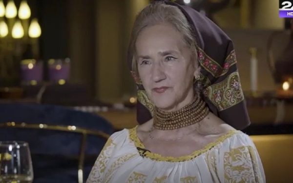 Sofia Vicoveanca, internată de urgență la Suceava Cunoscuta artistă de muzică populară Sofia Vicoveanca a fost internată în noaptea de sâmbătă spre duminică la Spitalul Clinic de Urgență „Sf