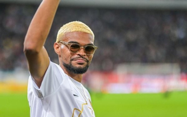 Malcom Edjouma, din România în Franța: O vizită pentru a-și susține fratele Mijlocașul central francez Malcom Edjouma, recent liber de contract, a profitat de timpul liber pentru a-și vizita familia în Franța, asistând la meciul dintre Toulouse și Lens