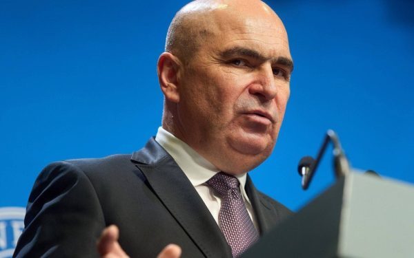 Ilie Bolojan despre acuzațiile de plagiat ale ministrului Justiției: „Lucrurile nu s-au întâmplat în mandatul său” Într-o intervenție la TVR 1, premierul Ilie Bolojan a discutat despre acuzațiile de plagiat care îngrijorează actualul ministru al Justiției, Radu Marinescu