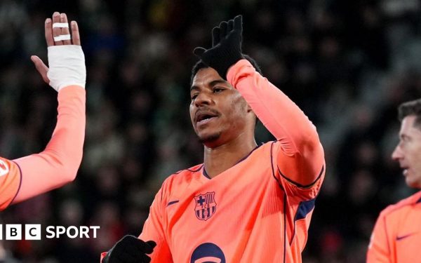 Barcelona își consolidează lideratul: Înfrângerea lui Elche, 3-1!