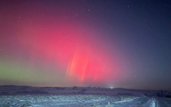 Spectacol pe cer: Aurora boreală surprinsă de români În noaptea de luni, 19 ianuarie, cerul României a fost învăluit de o frumusețe rară