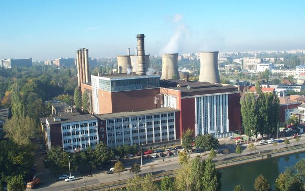 Guvernul României alocă 150 de milioane de lei pentru susținerea sistemului de termoficare din Capitală și alte orașe Zilele geroase de iarnă au evidențiat, din nou, vulnerabilitatea sistemului de încălzire centralizată din România, în special în București și în orașul Craiova