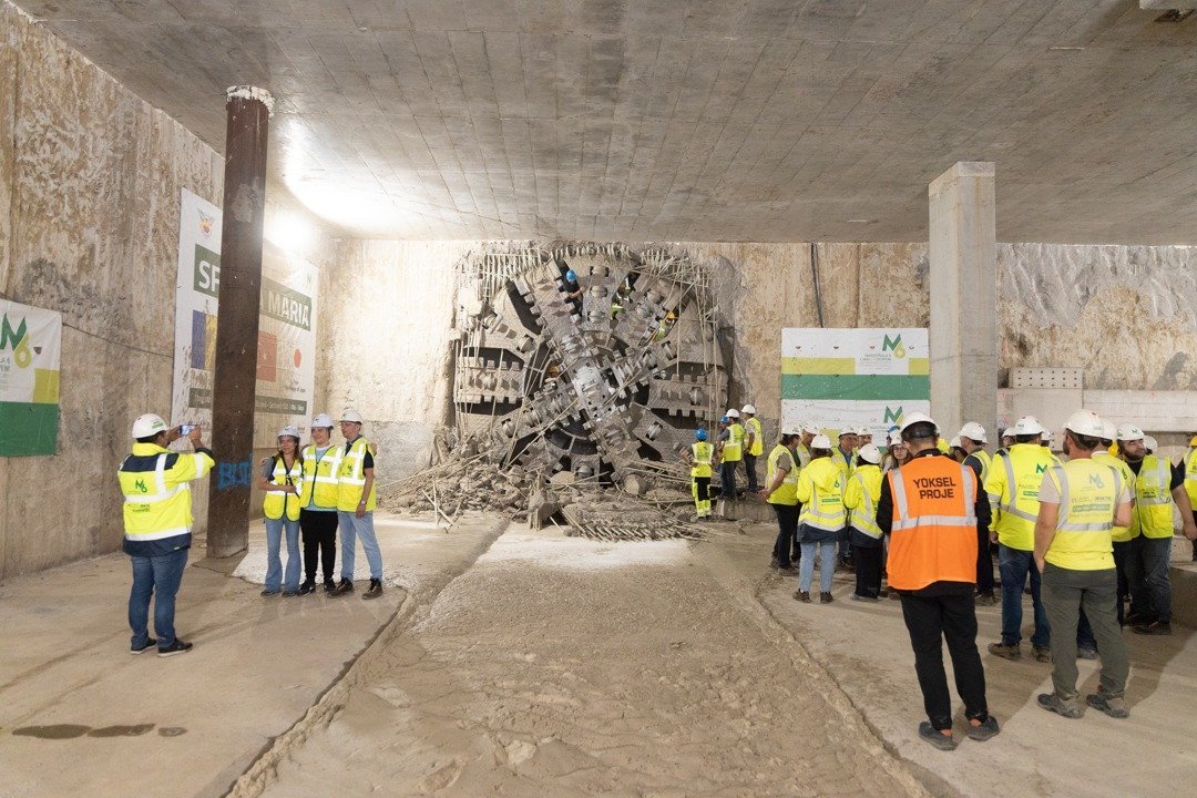 Administrația Națională de Meteorologie (ANM) a fost, recent, expropriată în contextul extinderii infrastructurii de metrou din București, o măsură cu impact semnificativ asupra patrimoniului public