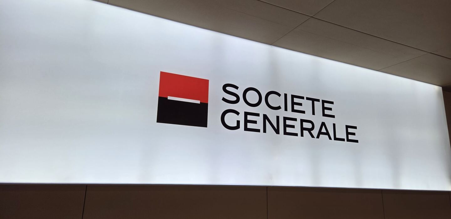 Societe Generale anunță tăieri de 1.800 de locuri de muncă până în 2027