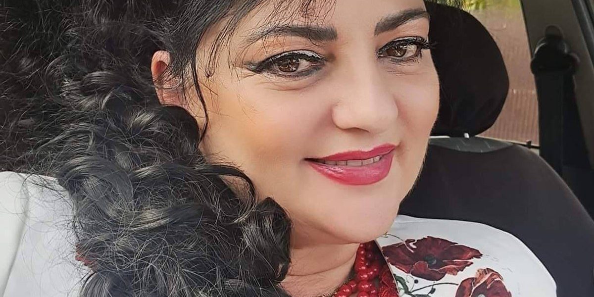 Doliu în muzica populară românească: Mihaela Cojocaru a trecut în neființă Mihaela Cojocaru, una dintre cele mai iubite artiste ale muzicii populare românești, s-a stins din viață la vârsta de 53 de ani
