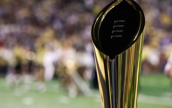 Big Ten propune o reformă radicală pentru playoff-ul de fotbal universitar Big Ten a început circulația unui document intern care oferă detalii despre un sistem de playoff extins la 24 de echipe, o propunere care ar putea schimba radical peisajul fotbalului universitar american