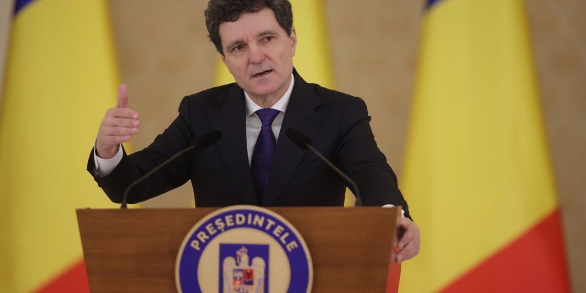 Nicușor Dan despre acuzațiile afaceristului din SUA: E același politician român care mulțumea SUA pentru eliminarea vizelor